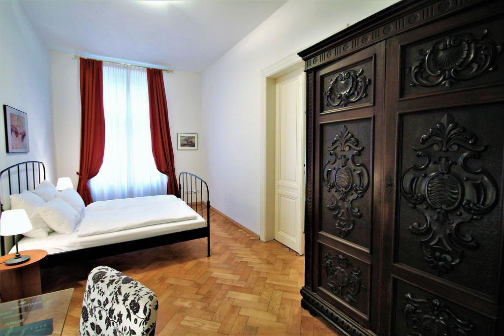 Residence Salvator - By Prague City Apartments Kültér fotó